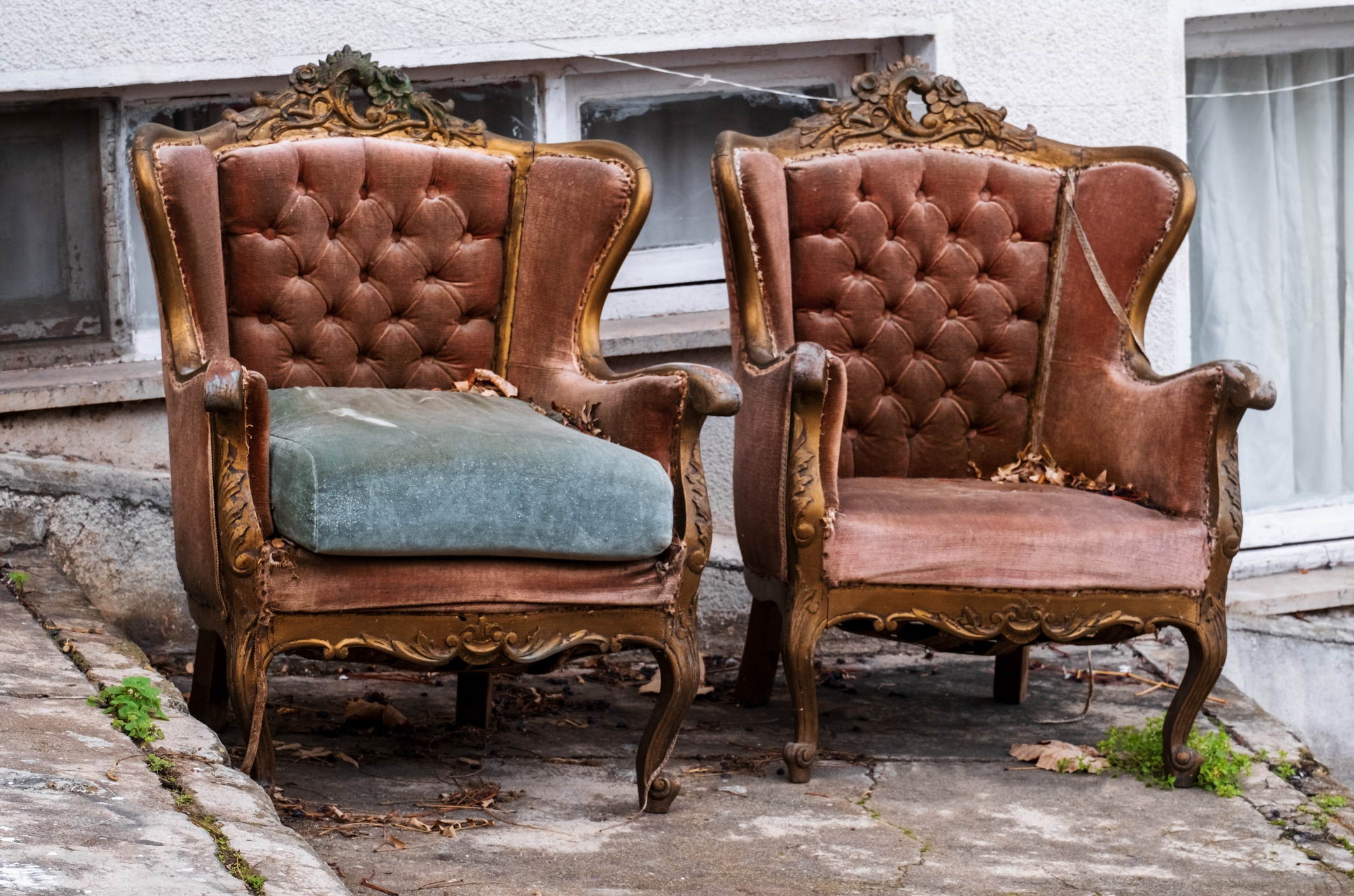 Our furniture experts here at Howard’s Upholstery have compiled this guide of ideas to help you restore and revamp your old furniture with custom upholstery.